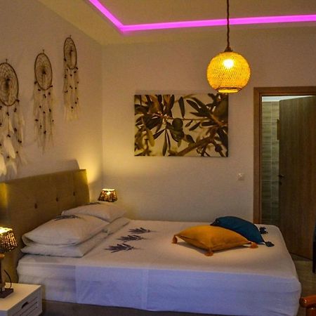 איפסוס Golden Mile Studio-Apartment מראה חיצוני תמונה