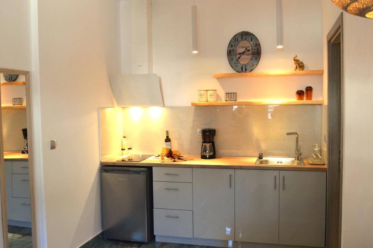 איפסוס Golden Mile Studio-Apartment מראה חיצוני תמונה